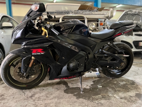 Suzuki GSX-R 1000   2016