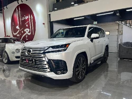 Lexus LX 600... 2023