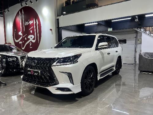 Lexus LX 570 S Black Edition