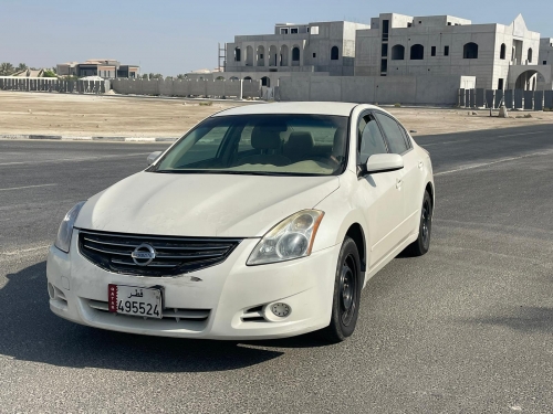 Nissan Altima  2012