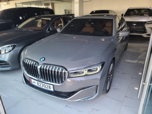 BMW 7-Series 730 Li 2021