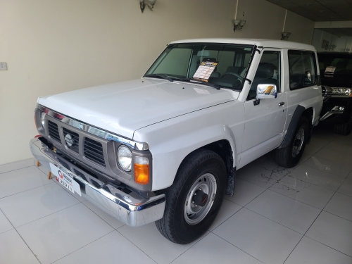 Nissan Patrol  1991