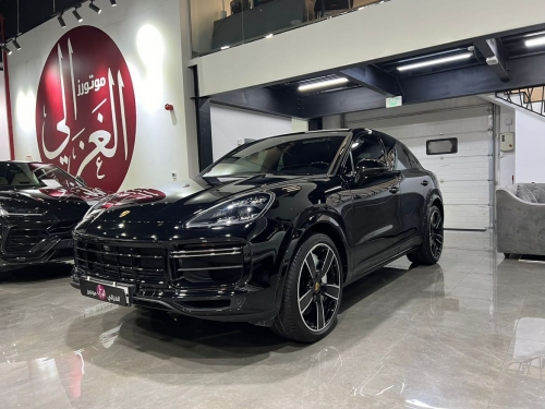 Porsche Cayenne... 2022