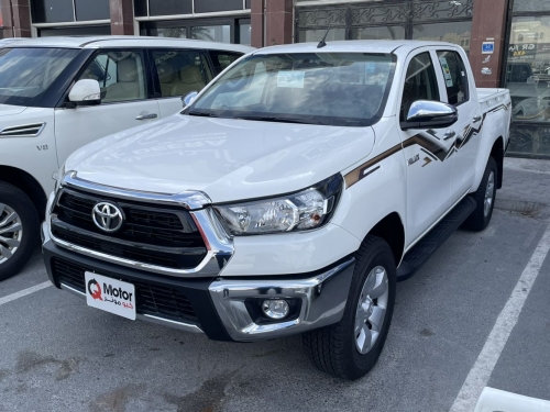 Toyota Hilux... 2024