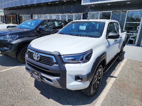 Toyota Hilux SR5 Adventure