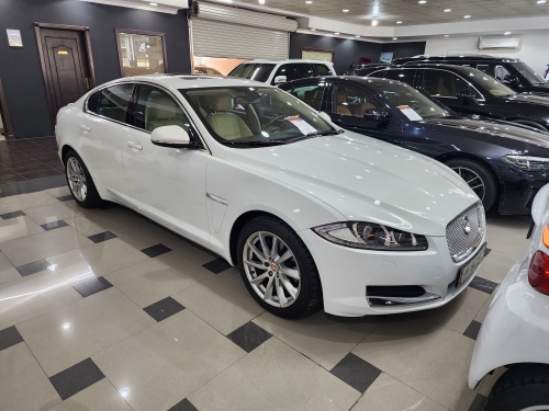 Jaguar XF  2015