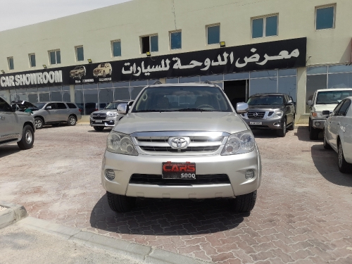 Toyota Fortuner  2006