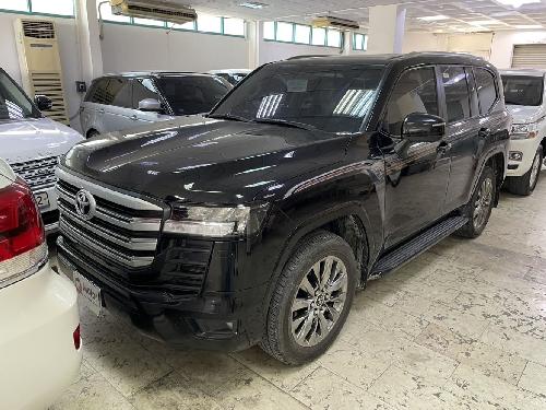 Toyota Land Cruiser GXR Twin Turbo