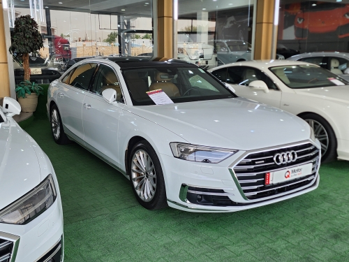 Audi A8  2021