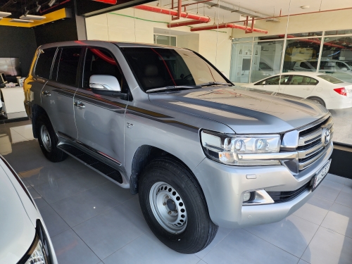 Toyota Land Cruiser VX.R