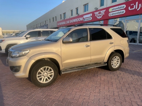 Toyota Fortuner  2013