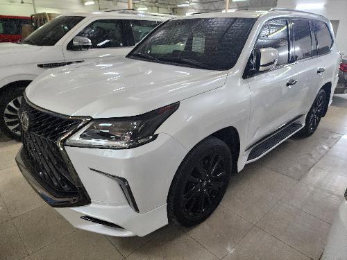 Lexus LX 570 S Black Edition