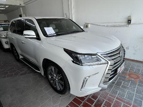 Lexus LX 570