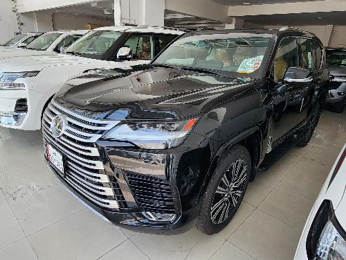 Lexus LX 600