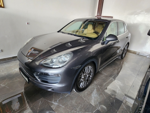 Porsche Cayenne  2013